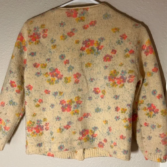 Vintage flowered sweater - Picture 4 of 4